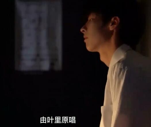 曾经的晚风吹过大街小巷是什么歌