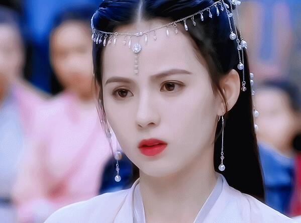 春来枕星河阿梵的身世