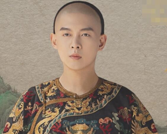 一纸寄风月高馨月最后和谁在一起了