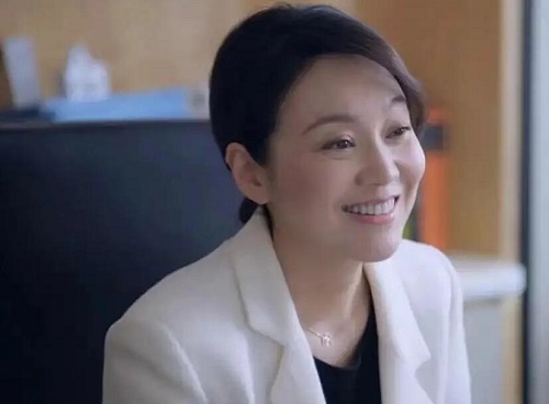 突围石红杏什么职务