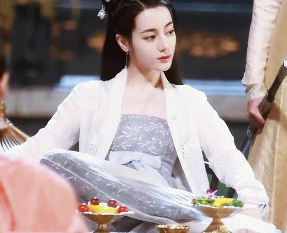 帝皇书帝梓元喜欢谁