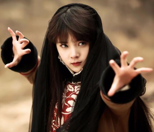 无心法师岳绮罗的身世
