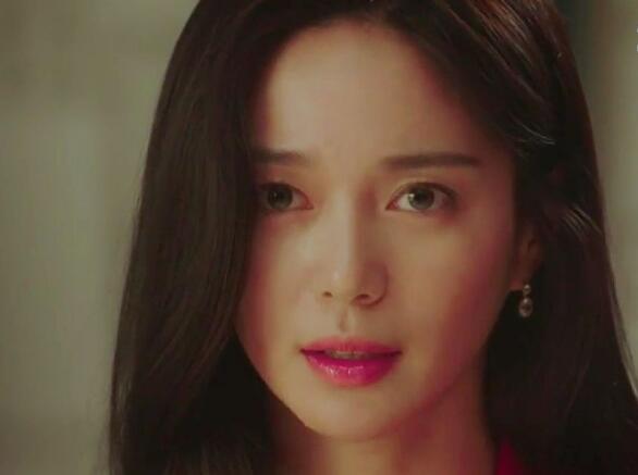 皇后的品格闵宥拉的孩子是谁的