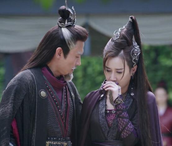 有翡怜蜃怎么死的