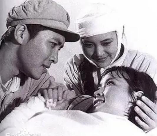 绒花是哪部电影的主题曲