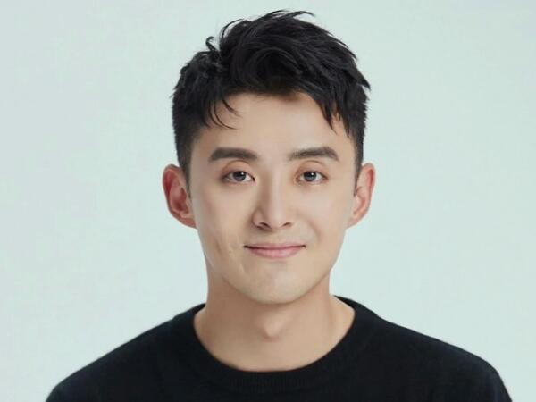 女心理师小金警察扮演者