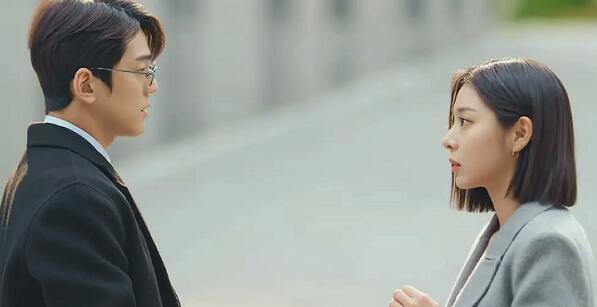 社内相亲女二喜欢谁