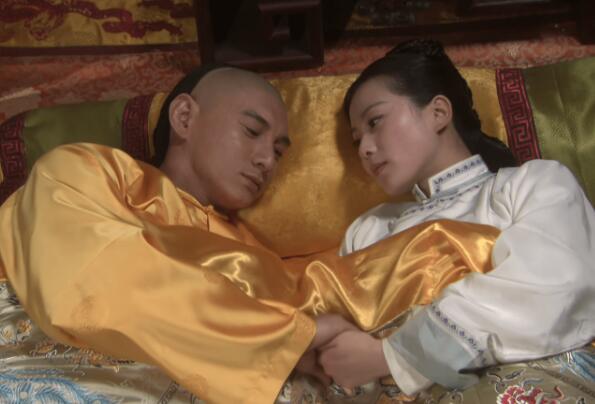 若曦和四爷圆房在哪一集