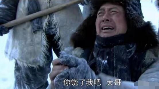 闯关东朱开山怎么把金子运出去的