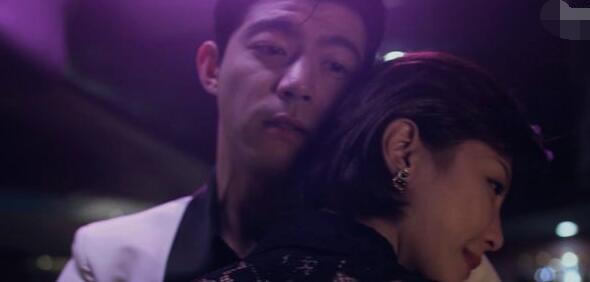 华灯初上亨利喜欢百合吗