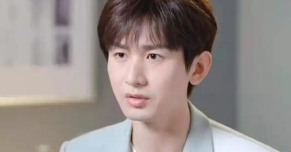 初入职场的我们法医季成毅哪期