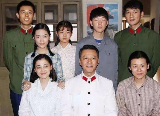 父母爱情中哪个孩子的官最大