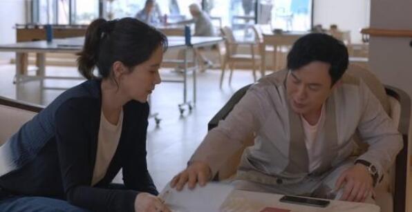 心居展翔为什么拒绝冯晓琴