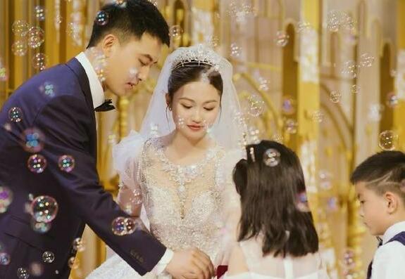 王威班长结婚的图片喜气洋洋