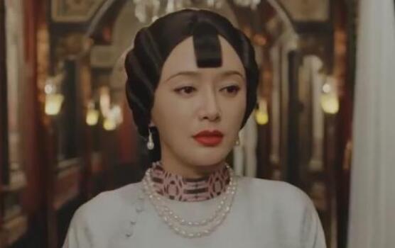 传家易钟灵的孩子是谁的