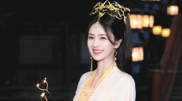 白鹿的抖音简介是什么意思