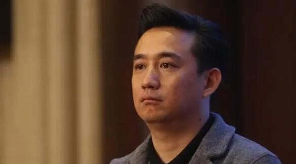 黄磊现在还在北影当老师吗