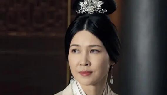 月升沧海皇后为什么被废