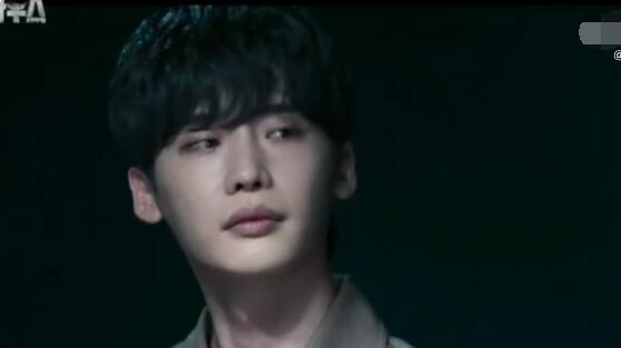 黑话律师男主是大老鼠吗