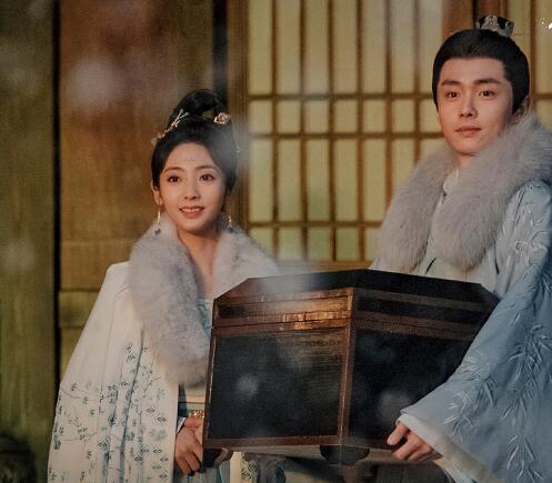 覆流年男主是谁