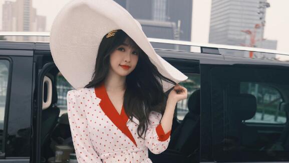 两个人的小森林虞美人配音是谁