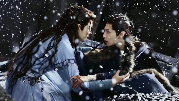 长月烬明是穿越剧吗