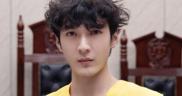 底线唐啸云为什么弑母