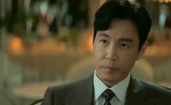 金汤匙男二爸爸是好人吗