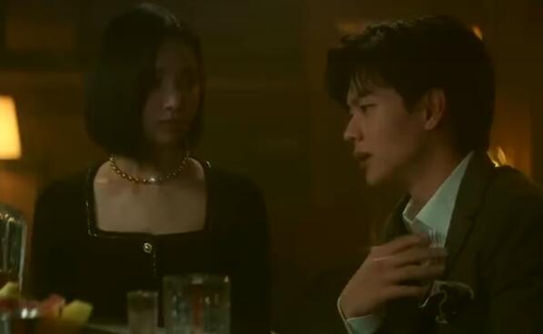 金汤匙女二身份被发现了吗