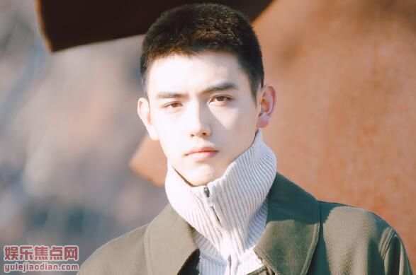 李峋的身世家庭介绍