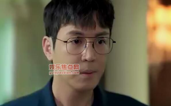 金汤匙父亲是故意换走的吗