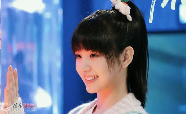 安嘉先喜欢卢晚晚吗