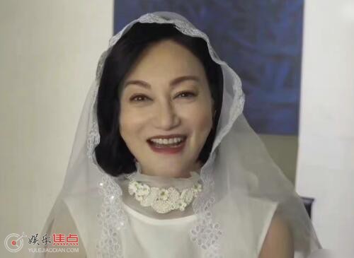 惠英红穿婚纱喊话水兵有缘相见