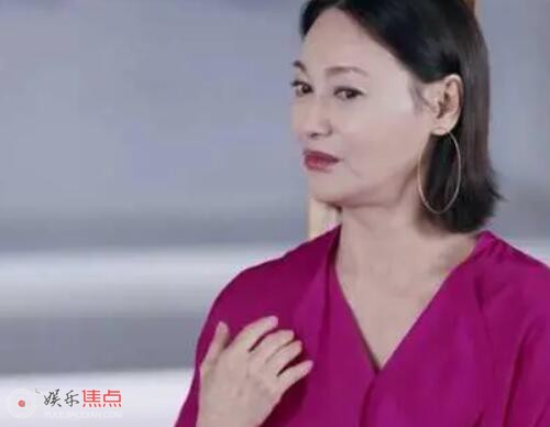 惠英红穿婚纱喊话水兵有缘相见