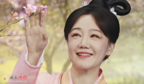 薛佳凝的脸到底怎么了