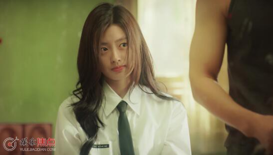 徐若晗什么来头