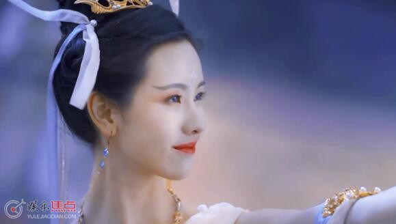 长月烬明天欢是原著里的谁