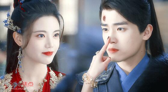 长月烬明翩然cp是谁