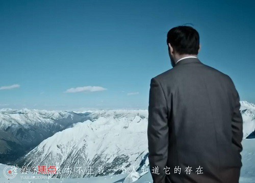 鲛在水中央梁海涛为什么穿西装