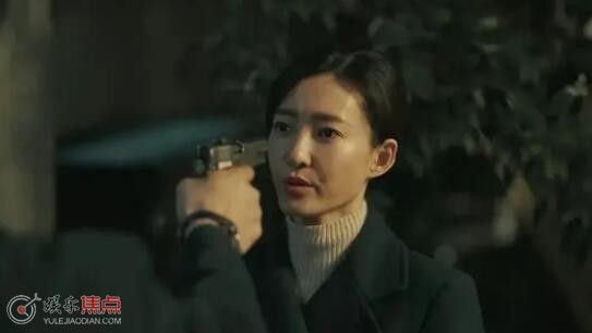 无间花向雨是闪官的女儿吗