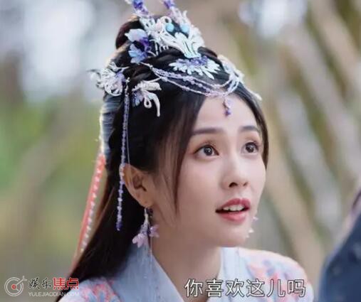 长月烬明月扶崖不是男的吗