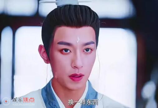 长月烬明怜华和山茶花代表谁