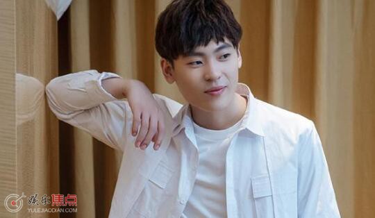 隔壁老樊和枯木逢春什么关系