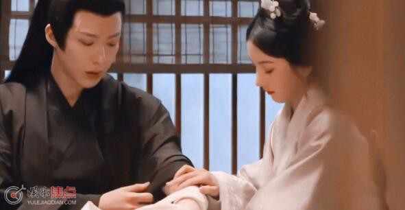 折腰小乔是三国人物吗