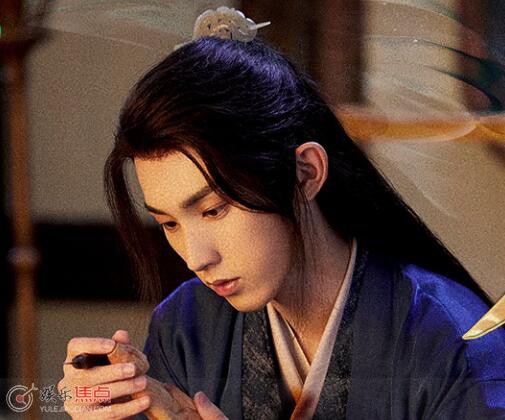 花戎炎越人设分析