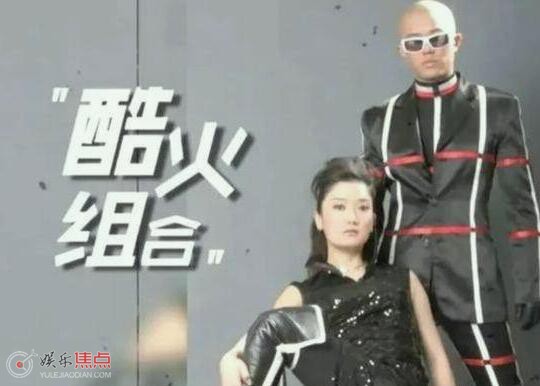 凤凰传奇为什么这么火 年轻人血脉觉醒追赶偶像了_娱乐焦点网