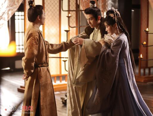 红袖暗卫叶絮絮喜欢谁