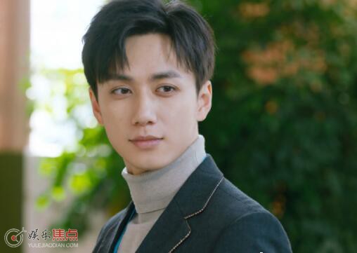 花溪记顾清风喜欢李初月吗