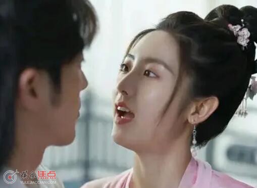 花溪记顾清风喜欢李初月吗