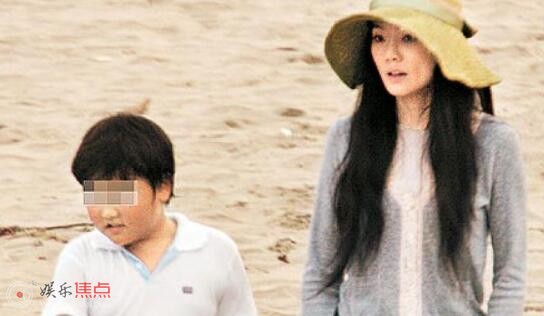 谢金燕儿子多大年龄了